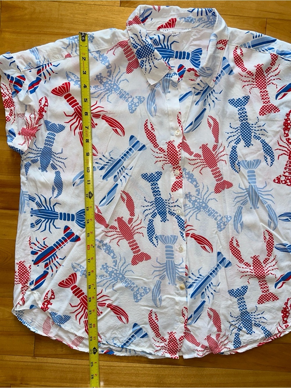 Jane + Delancey Shirt Womens L Lobster Print Button Down Coastal Rayon Patriotic - Picture 9 of 9